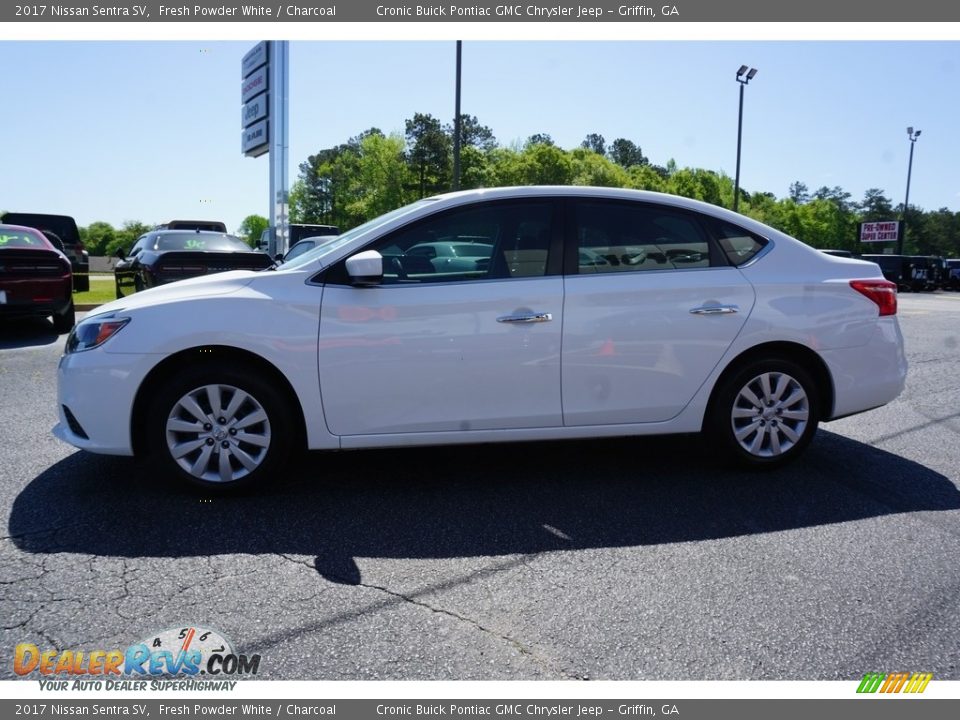 2017 Nissan Sentra SV Fresh Powder White / Charcoal Photo #4