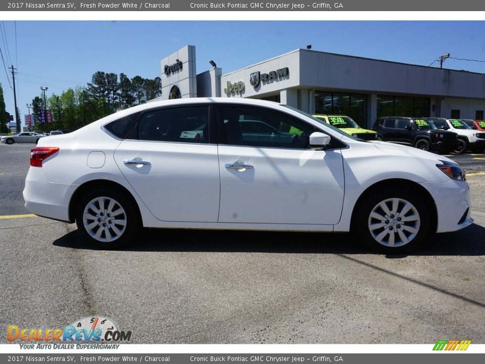 2017 Nissan Sentra SV Fresh Powder White / Charcoal Photo #12