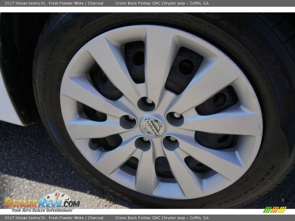 2017 Nissan Sentra SV Fresh Powder White / Charcoal Photo #13