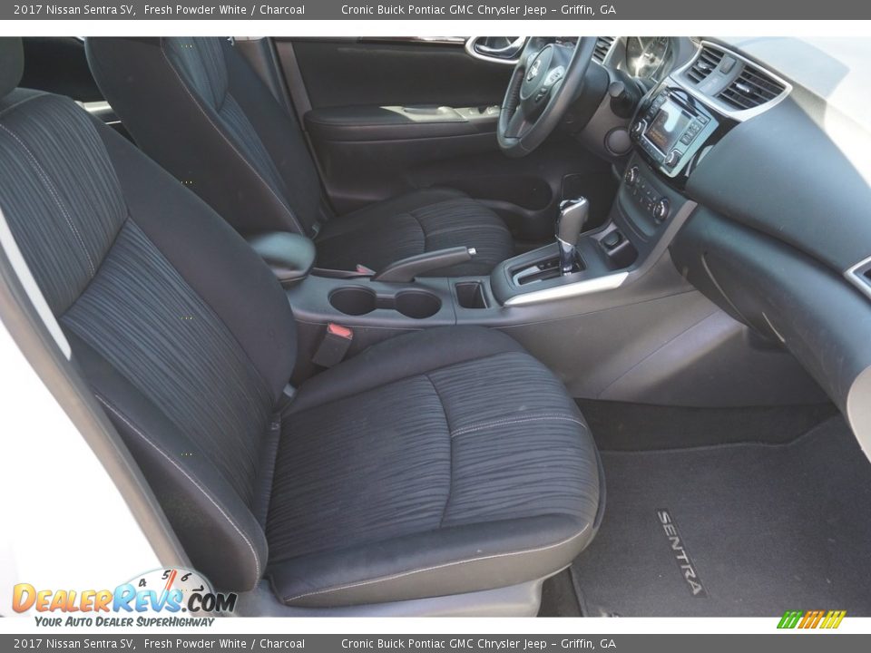 2017 Nissan Sentra SV Fresh Powder White / Charcoal Photo #14