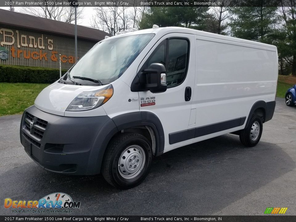 2017 Ram ProMaster 1500 Low Roof Cargo Van Bright White / Gray Photo #2