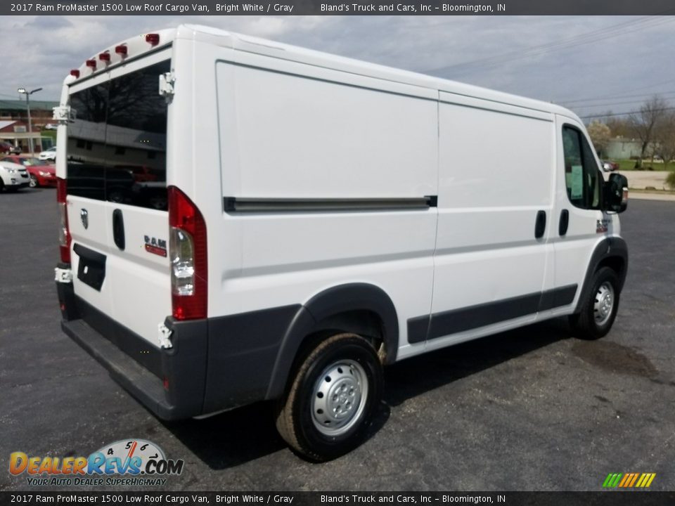 2017 Ram ProMaster 1500 Low Roof Cargo Van Bright White / Gray Photo #13