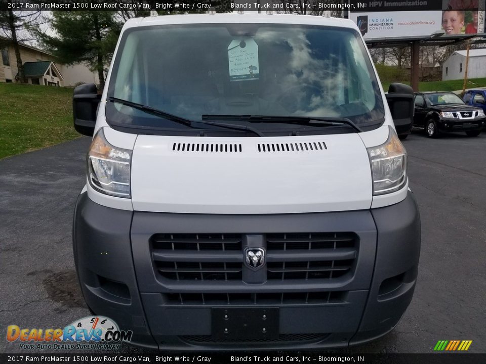 2017 Ram ProMaster 1500 Low Roof Cargo Van Bright White / Gray Photo #20