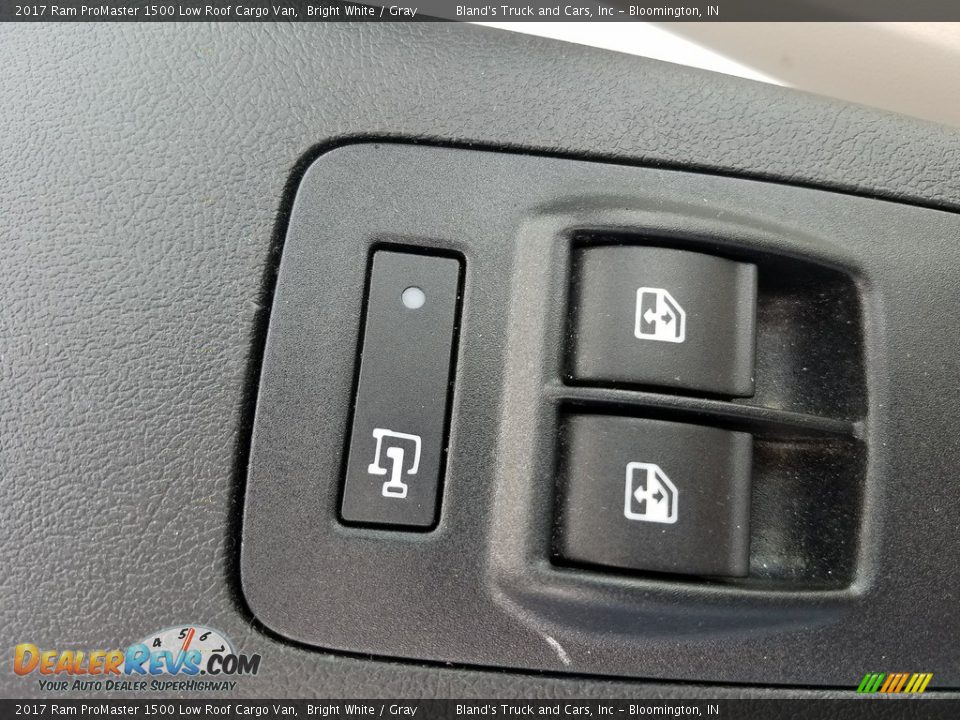 2017 Ram ProMaster 1500 Low Roof Cargo Van Bright White / Gray Photo #23