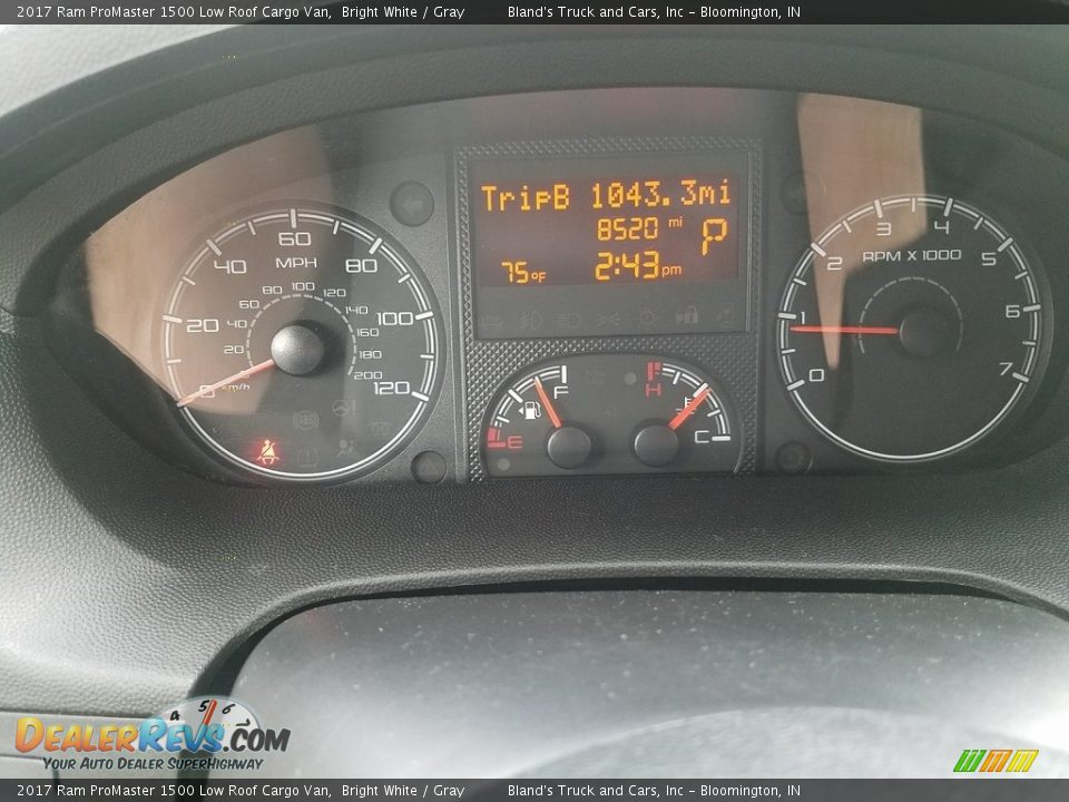 2017 Ram ProMaster 1500 Low Roof Cargo Van Bright White / Gray Photo #28
