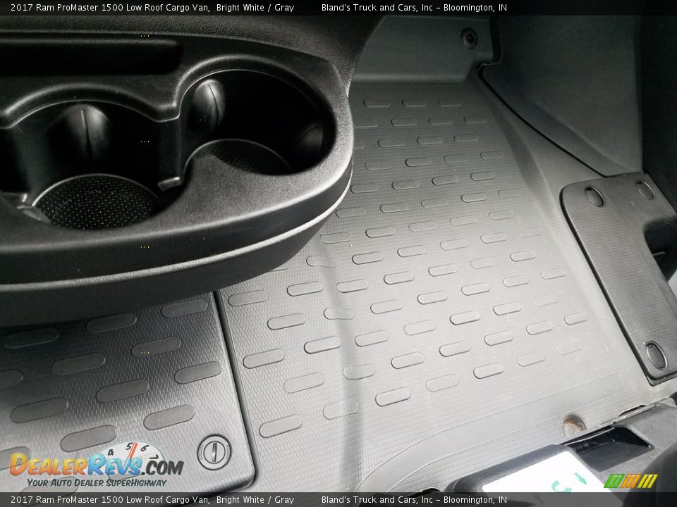 2017 Ram ProMaster 1500 Low Roof Cargo Van Bright White / Gray Photo #36