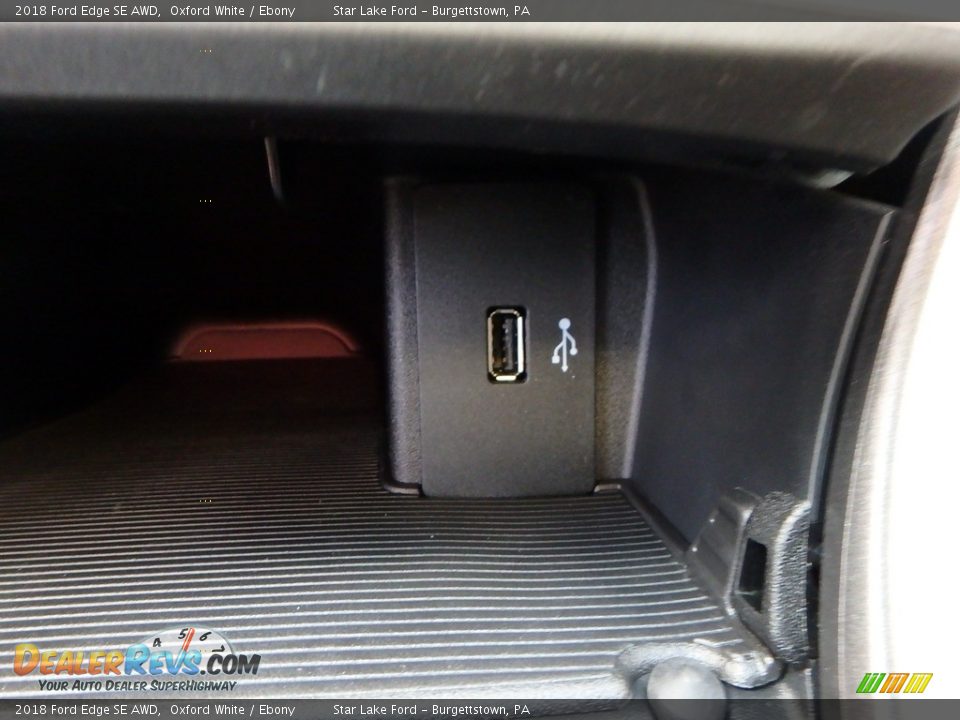 2018 Ford Edge SE AWD Oxford White / Ebony Photo #18