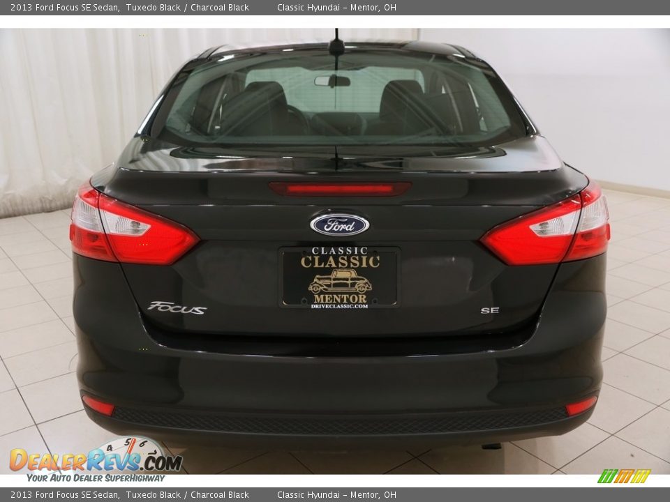 2013 Ford Focus SE Sedan Tuxedo Black / Charcoal Black Photo #19