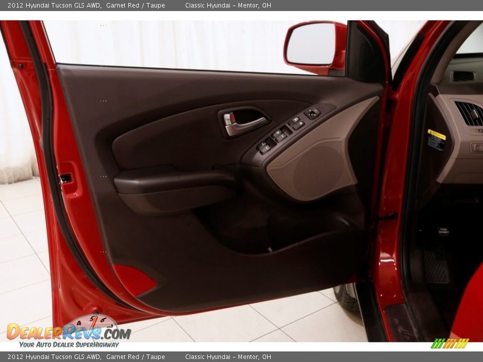 2012 Hyundai Tucson GLS AWD Garnet Red / Taupe Photo #4