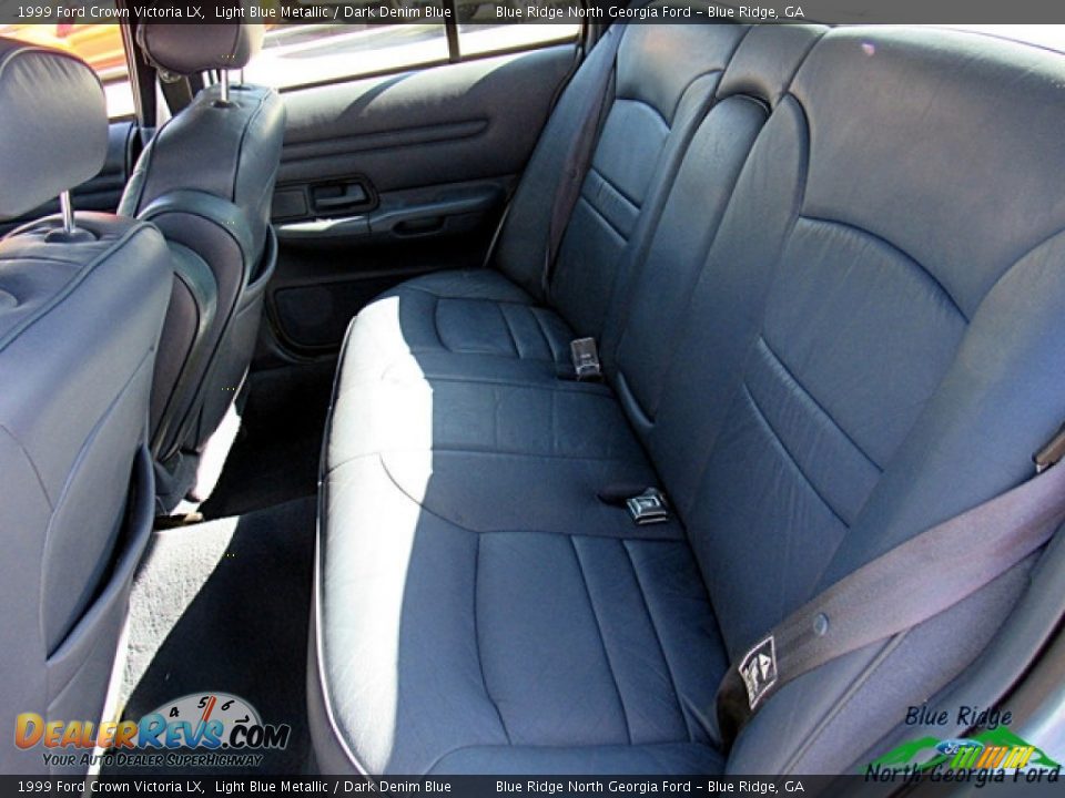 1999 Ford Crown Victoria LX Light Blue Metallic / Dark Denim Blue Photo #13