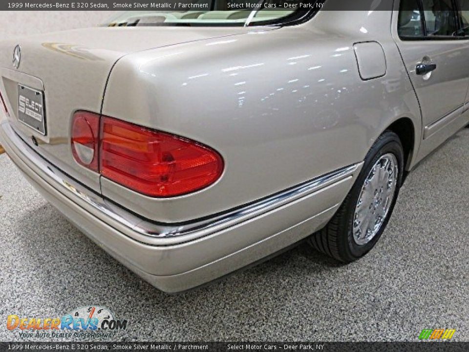 1999 Mercedes-Benz E 320 Sedan Smoke Silver Metallic / Parchment Photo #6