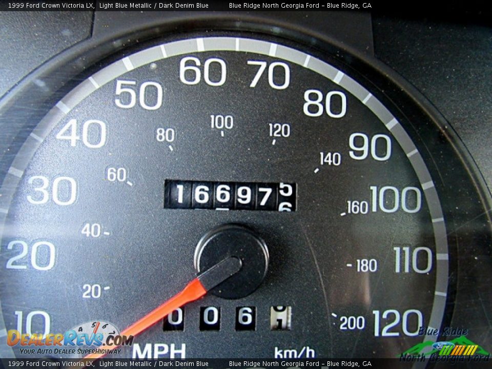 1999 Ford Crown Victoria LX Light Blue Metallic / Dark Denim Blue Photo #19
