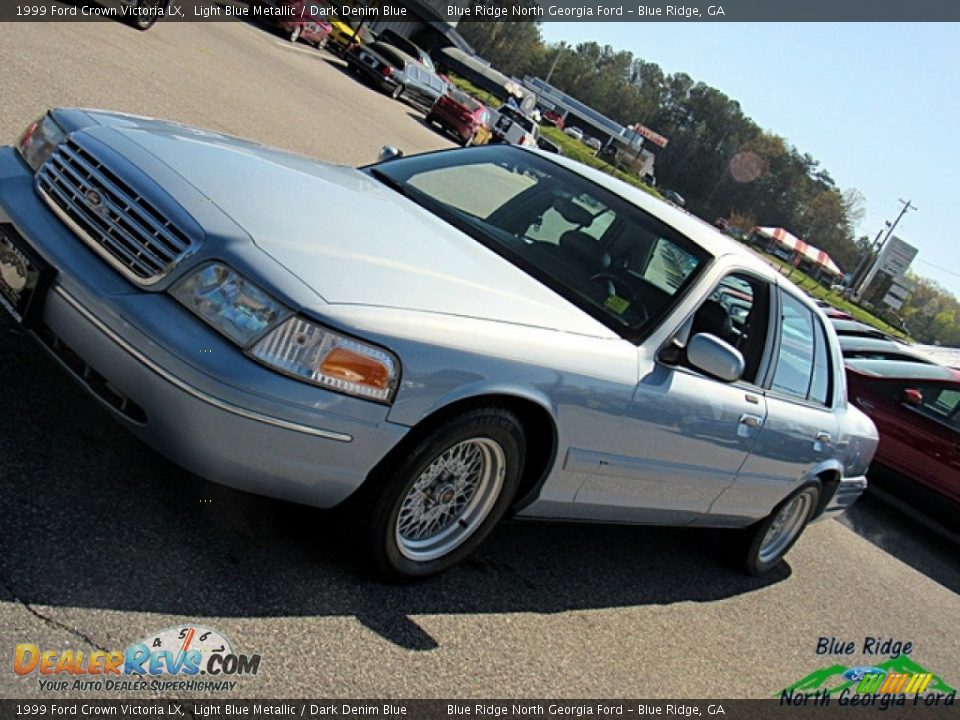 1999 Ford Crown Victoria LX Light Blue Metallic / Dark Denim Blue Photo #23