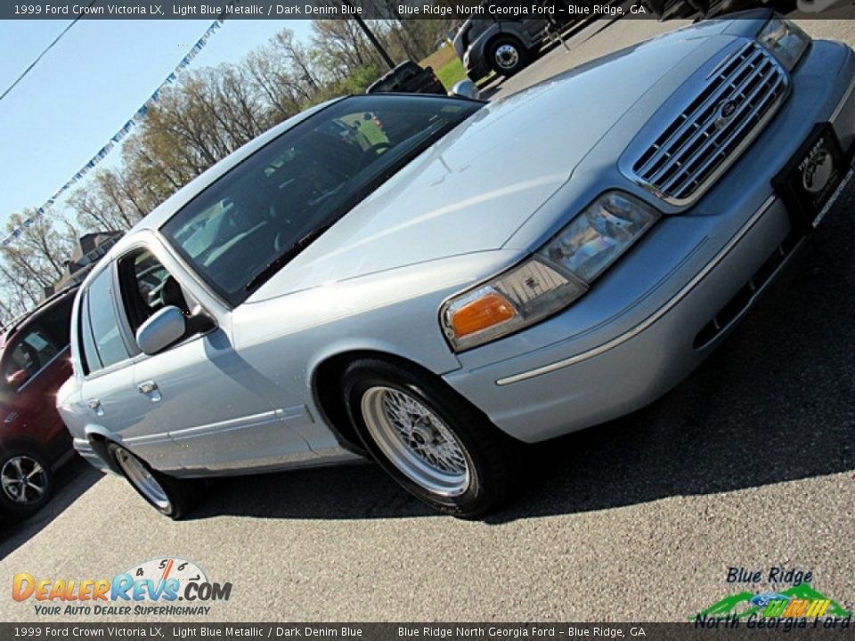 1999 Ford Crown Victoria LX Light Blue Metallic / Dark Denim Blue Photo #24