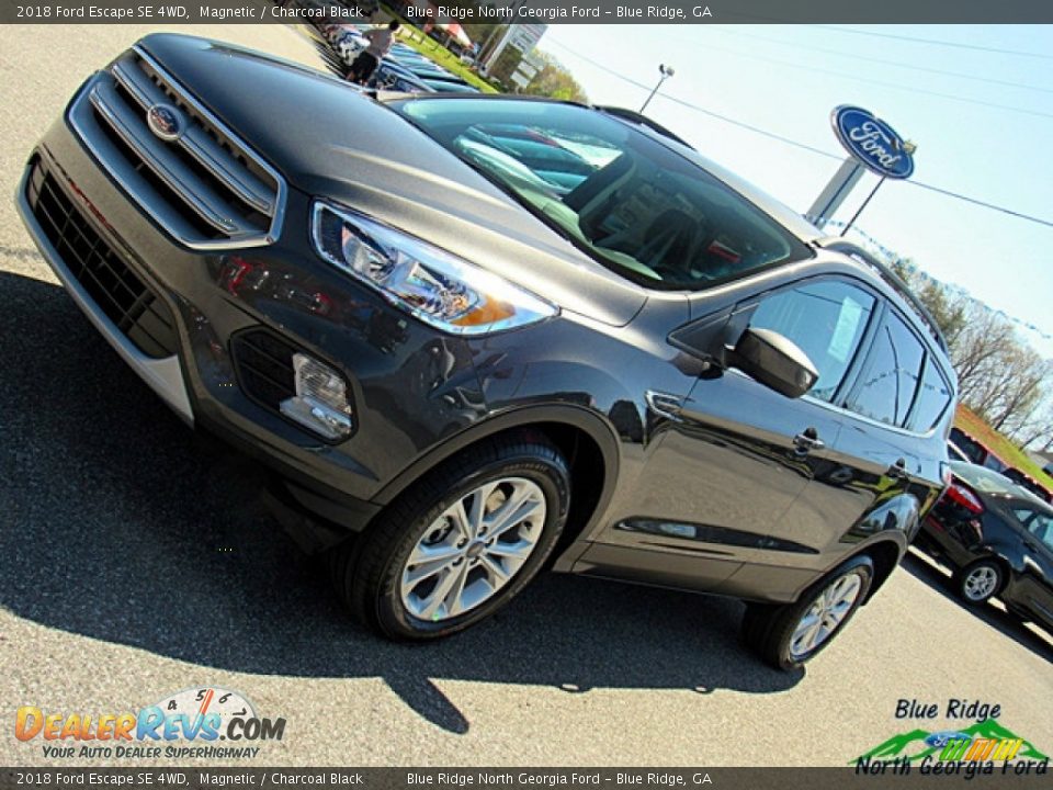 2018 Ford Escape SE 4WD Magnetic / Charcoal Black Photo #28