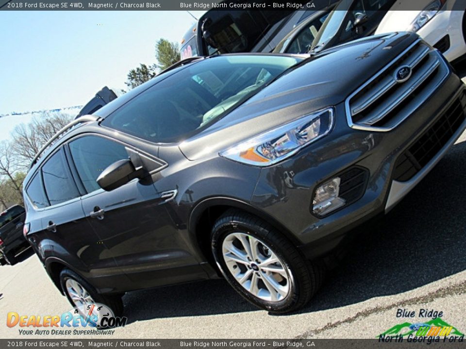 2018 Ford Escape SE 4WD Magnetic / Charcoal Black Photo #29