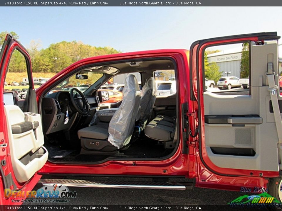 2018 Ford F150 XLT SuperCab 4x4 Ruby Red / Earth Gray Photo #12