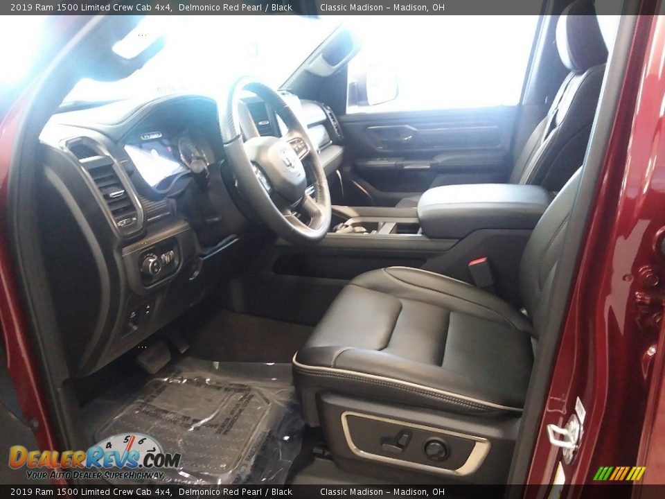 Black Interior - 2019 Ram 1500 Limited Crew Cab 4x4 Photo #7