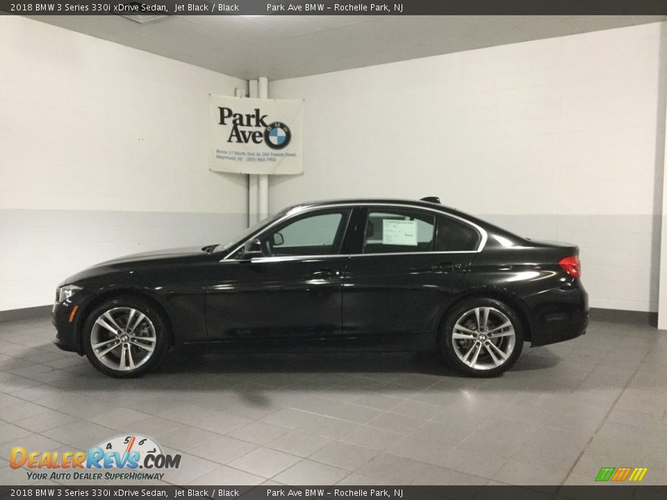 2018 BMW 3 Series 330i xDrive Sedan Jet Black / Black Photo #2