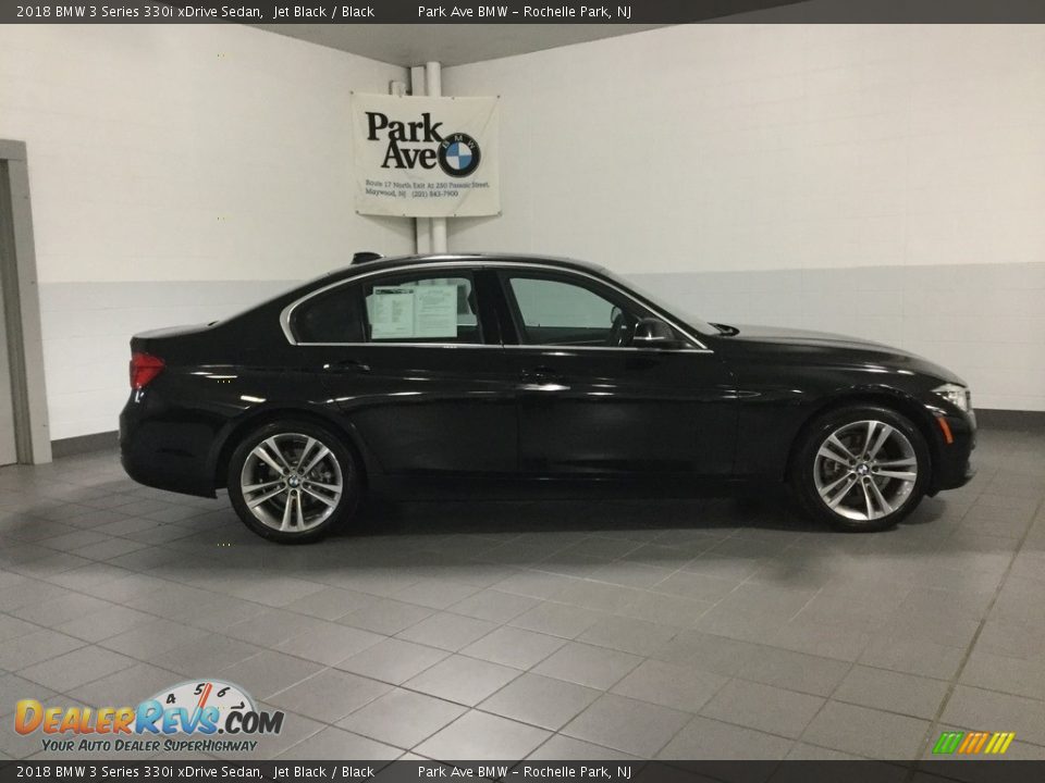 2018 BMW 3 Series 330i xDrive Sedan Jet Black / Black Photo #6