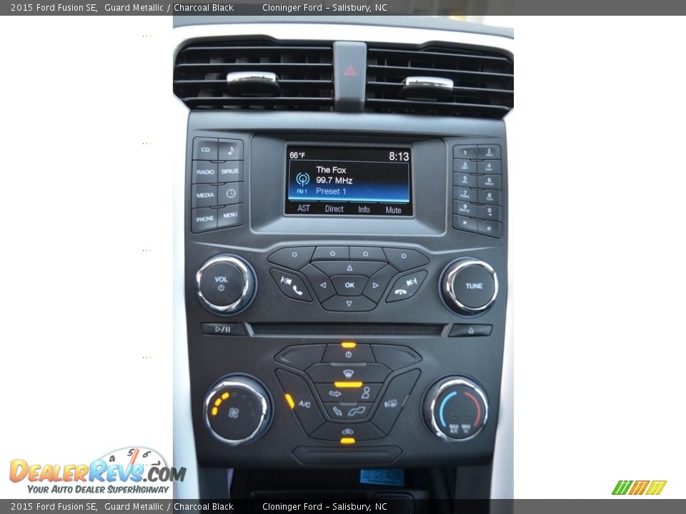 2015 Ford Fusion SE Guard Metallic / Charcoal Black Photo #16