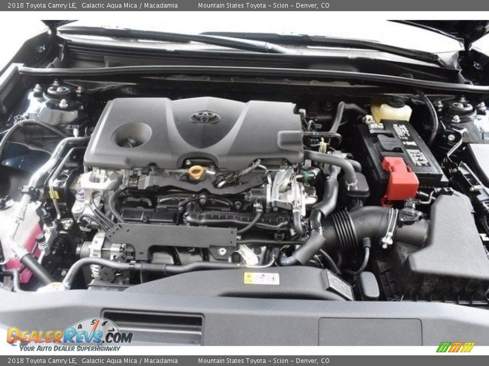 2018 Toyota Camry LE Galactic Aqua Mica / Macadamia Photo #31