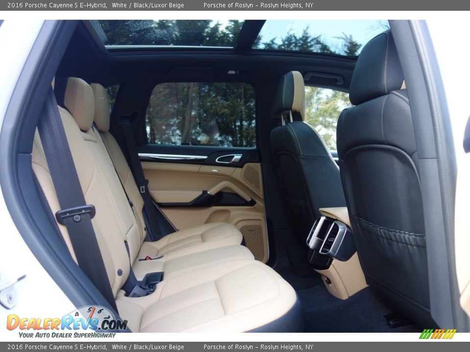 Rear Seat of 2016 Porsche Cayenne S E-Hybrid Photo #15
