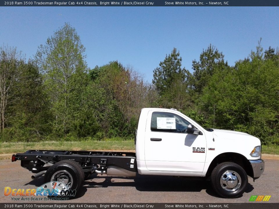 2018 Ram 3500 Tradesman Regular Cab 4x4 Chassis Bright White / Black/Diesel Gray Photo #5