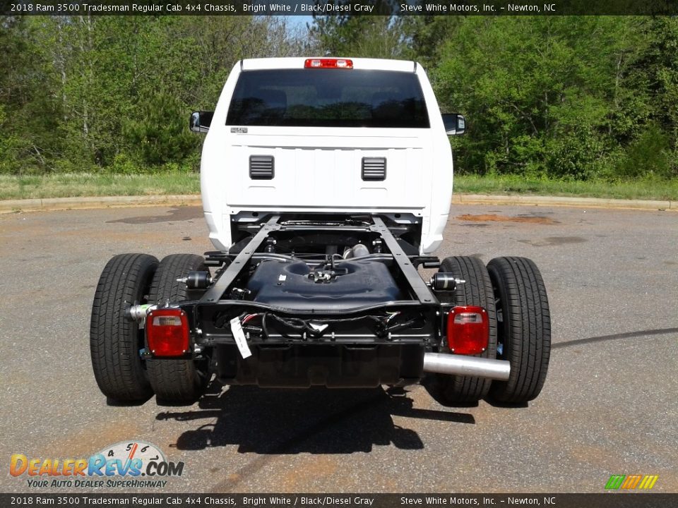 2018 Ram 3500 Tradesman Regular Cab 4x4 Chassis Bright White / Black/Diesel Gray Photo #7