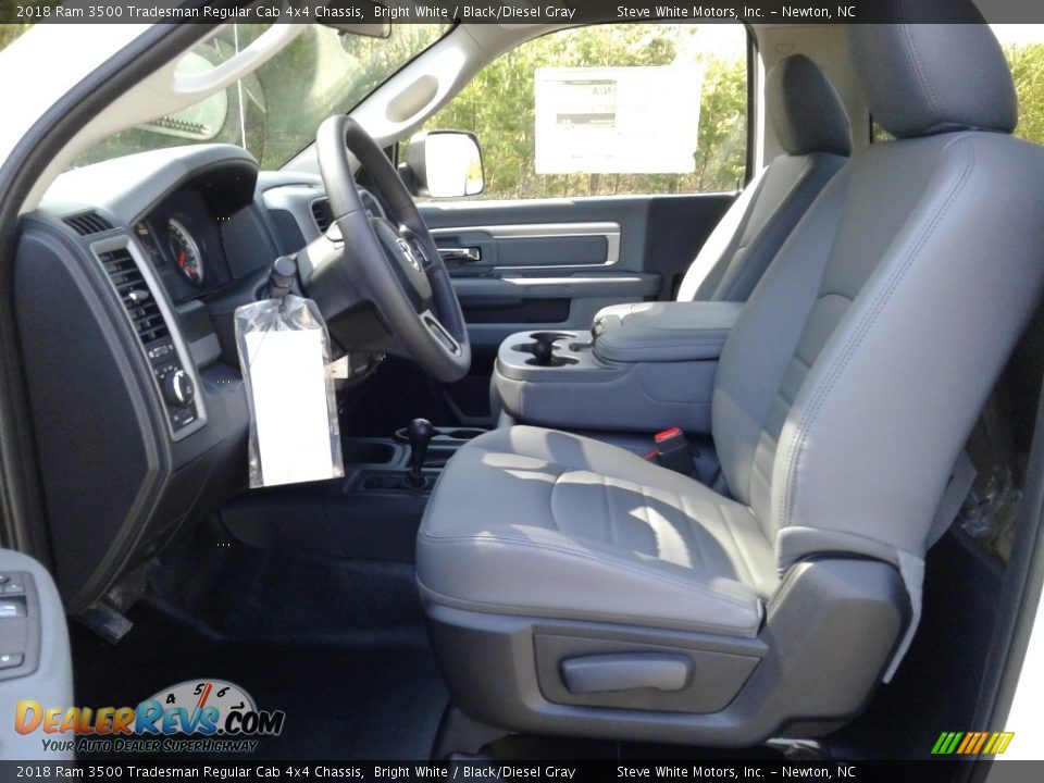 2018 Ram 3500 Tradesman Regular Cab 4x4 Chassis Bright White / Black/Diesel Gray Photo #10