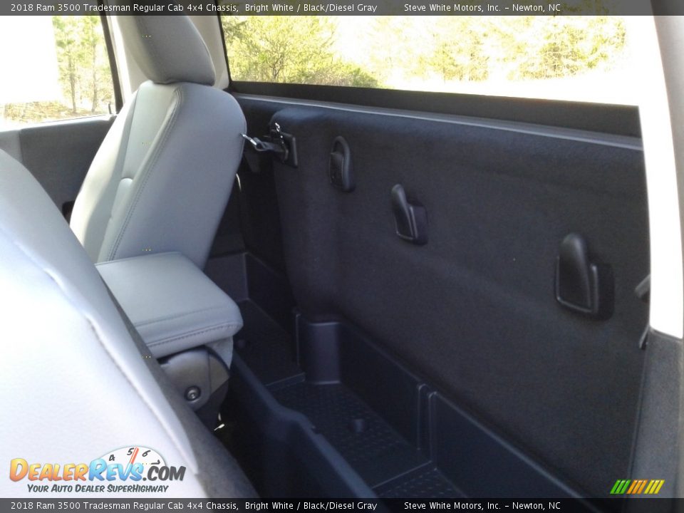 2018 Ram 3500 Tradesman Regular Cab 4x4 Chassis Bright White / Black/Diesel Gray Photo #11