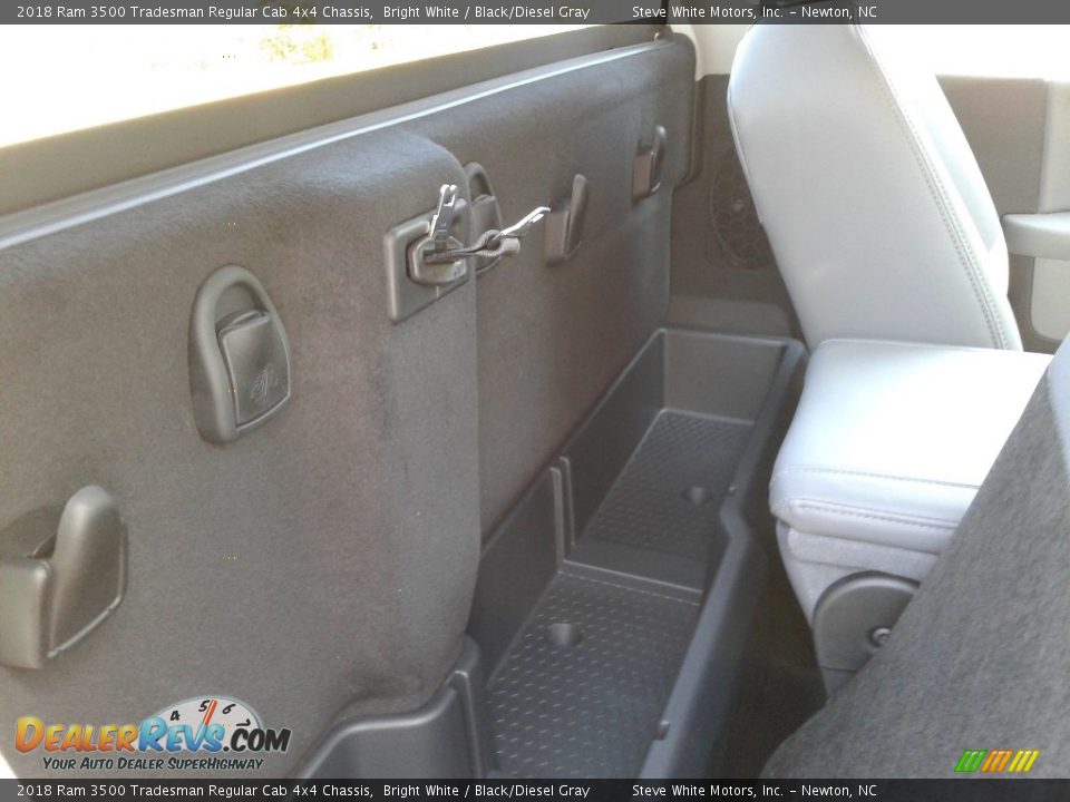 2018 Ram 3500 Tradesman Regular Cab 4x4 Chassis Bright White / Black/Diesel Gray Photo #12