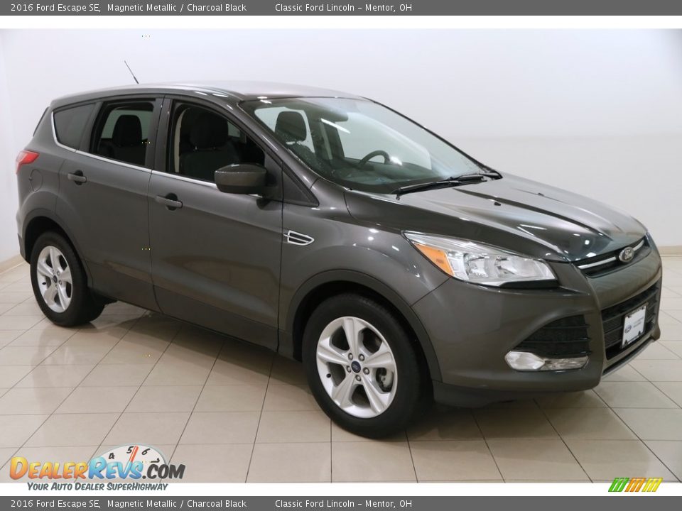 2016 Ford Escape SE Magnetic Metallic / Charcoal Black Photo #1