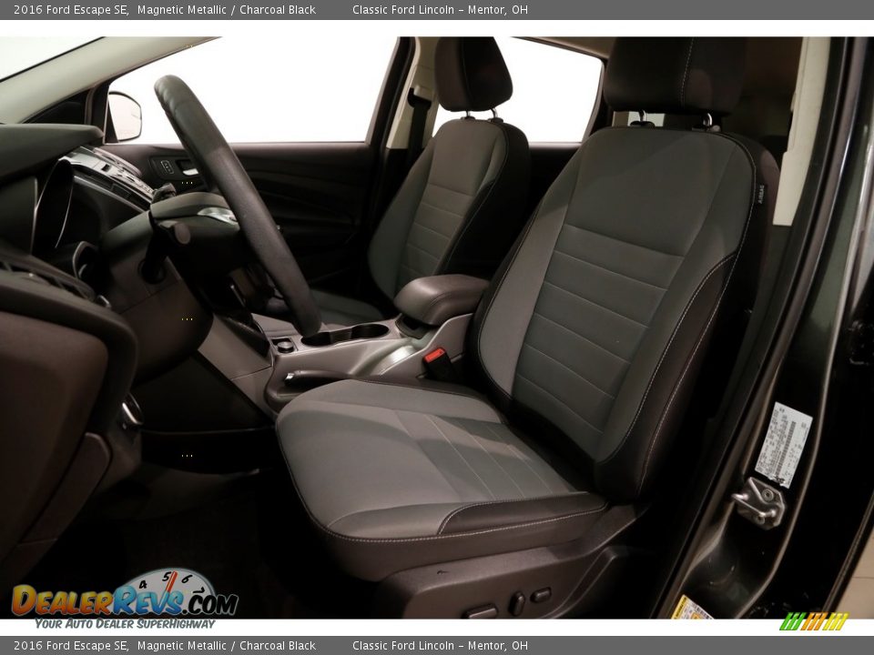 2016 Ford Escape SE Magnetic Metallic / Charcoal Black Photo #5