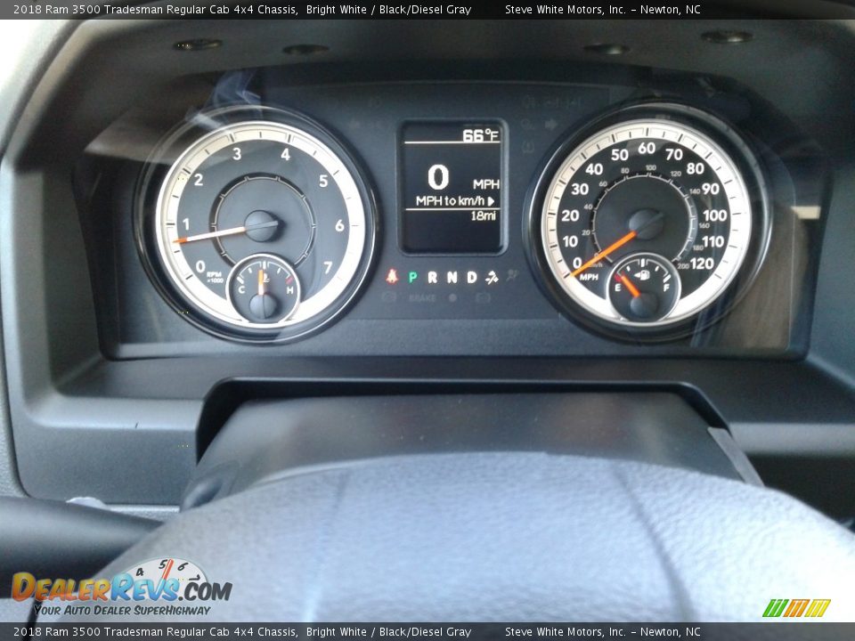 2018 Ram 3500 Tradesman Regular Cab 4x4 Chassis Bright White / Black/Diesel Gray Photo #16