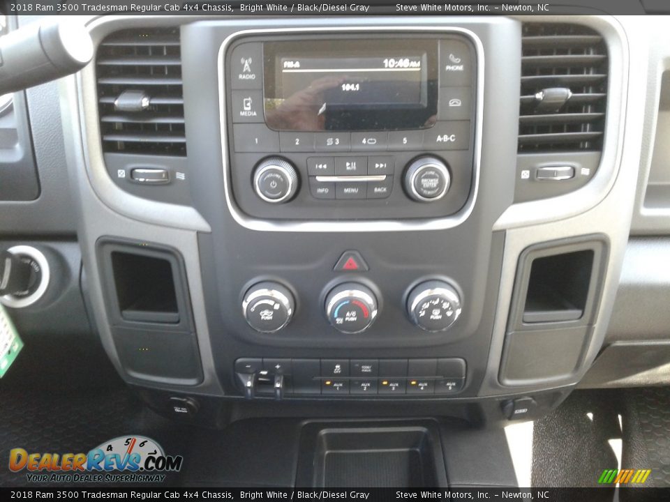 2018 Ram 3500 Tradesman Regular Cab 4x4 Chassis Bright White / Black/Diesel Gray Photo #19