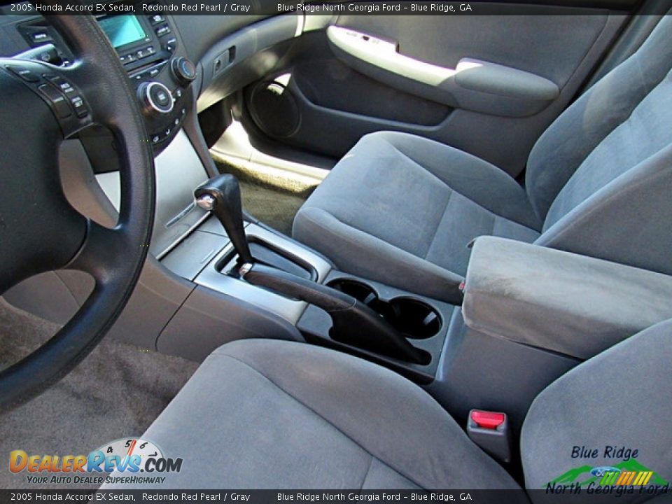 2005 Honda Accord EX Sedan Redondo Red Pearl / Gray Photo #17