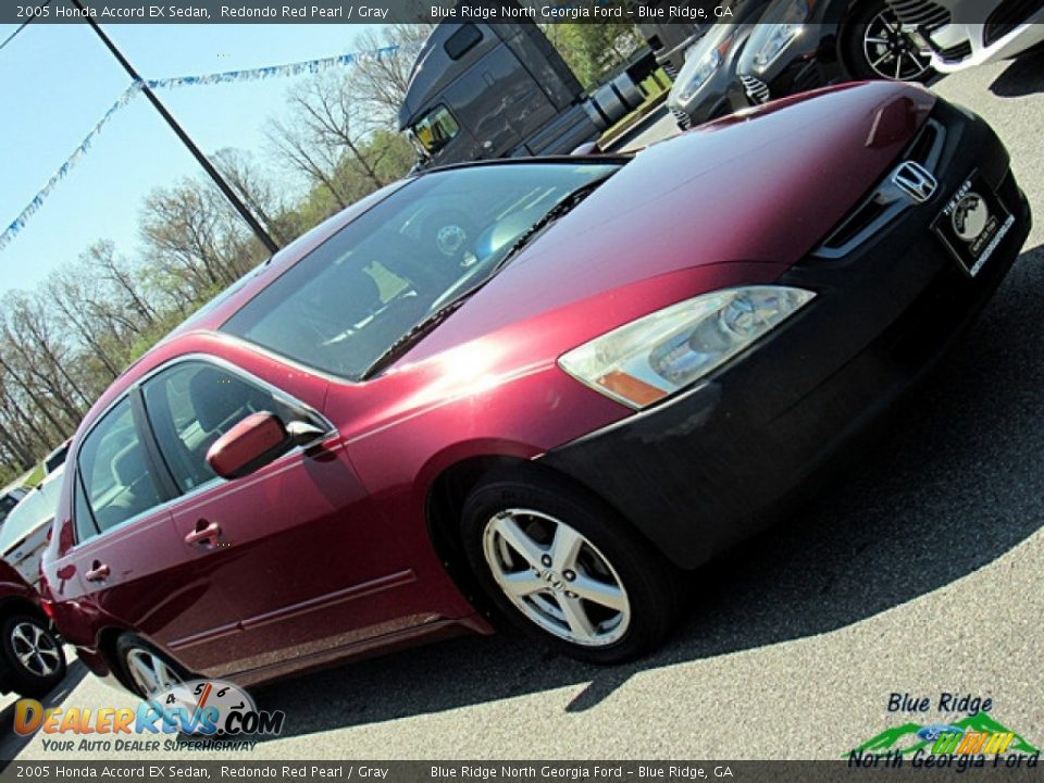 2005 Honda Accord EX Sedan Redondo Red Pearl / Gray Photo #25