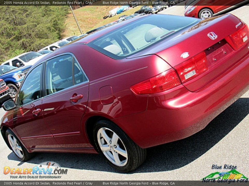 2005 Honda Accord EX Sedan Redondo Red Pearl / Gray Photo #27