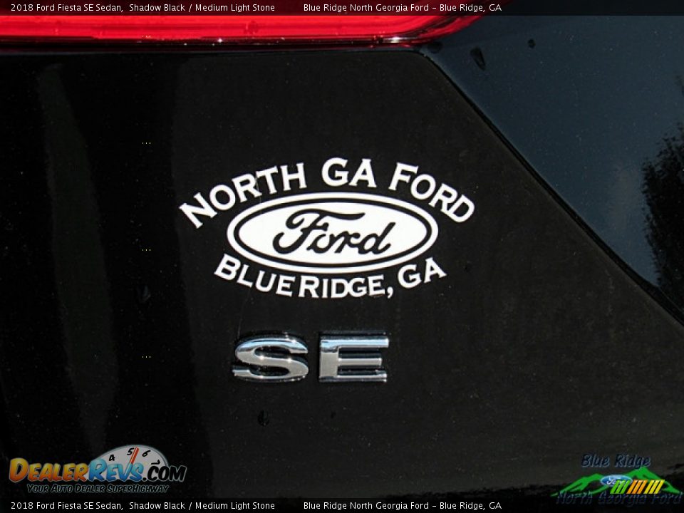 2018 Ford Fiesta SE Sedan Shadow Black / Medium Light Stone Photo #31