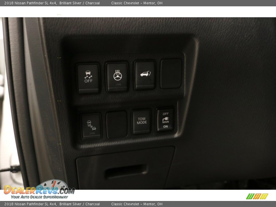 2018 Nissan Pathfinder SL 4x4 Brilliant Silver / Charcoal Photo #6
