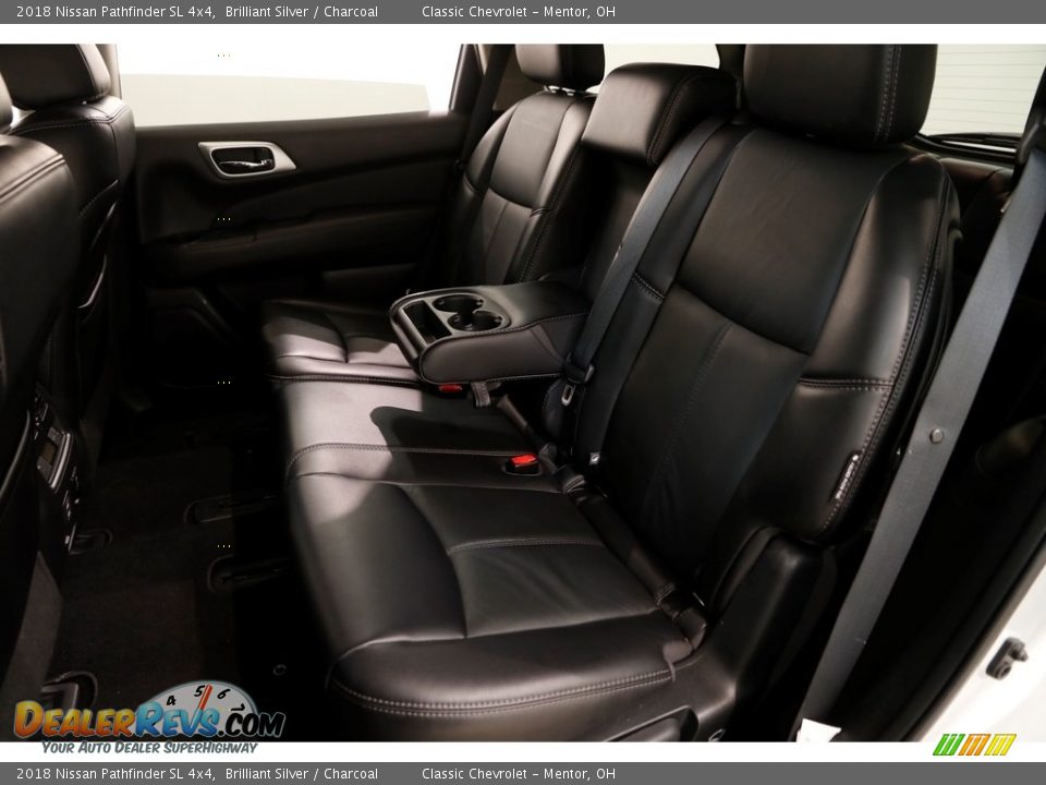 2018 Nissan Pathfinder SL 4x4 Brilliant Silver / Charcoal Photo #23