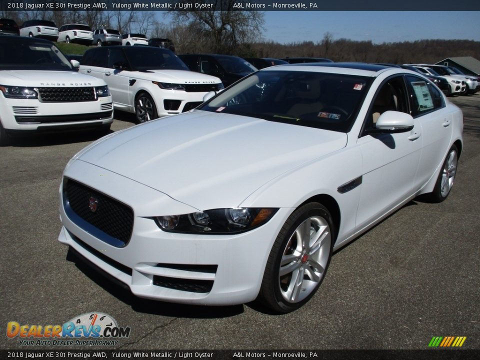 2018 Jaguar XE 30t Prestige AWD Yulong White Metallic / Light Oyster Photo #8
