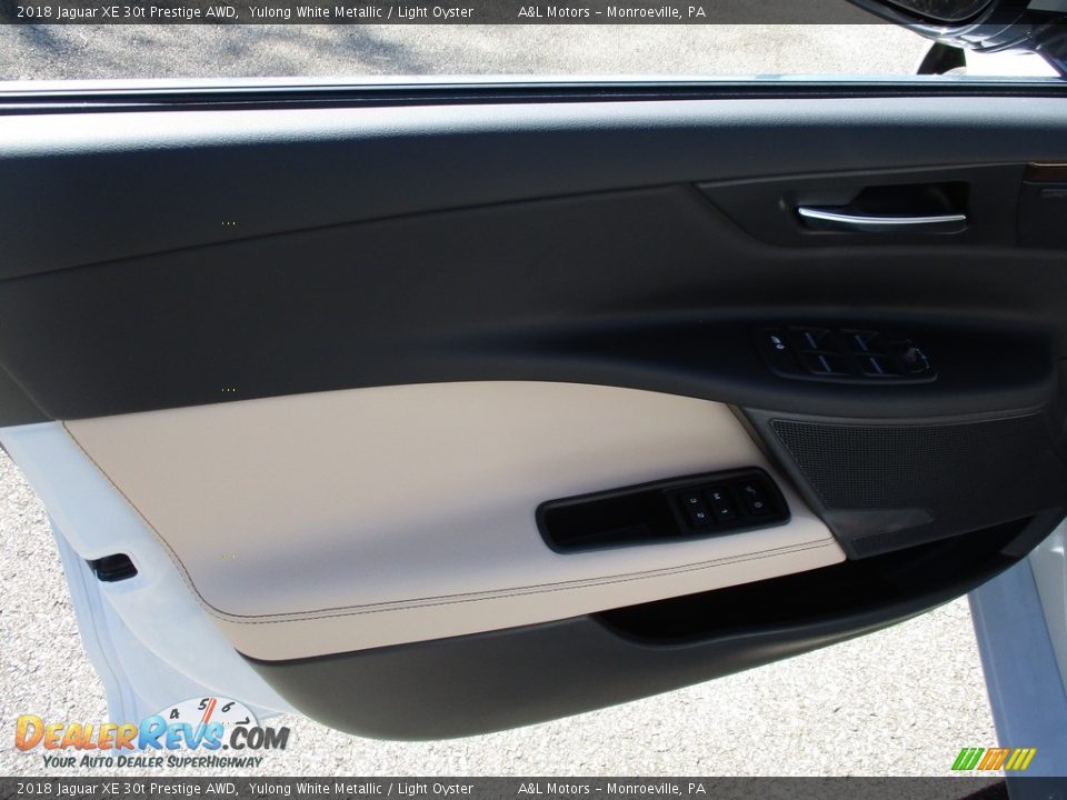 2018 Jaguar XE 30t Prestige AWD Yulong White Metallic / Light Oyster Photo #11