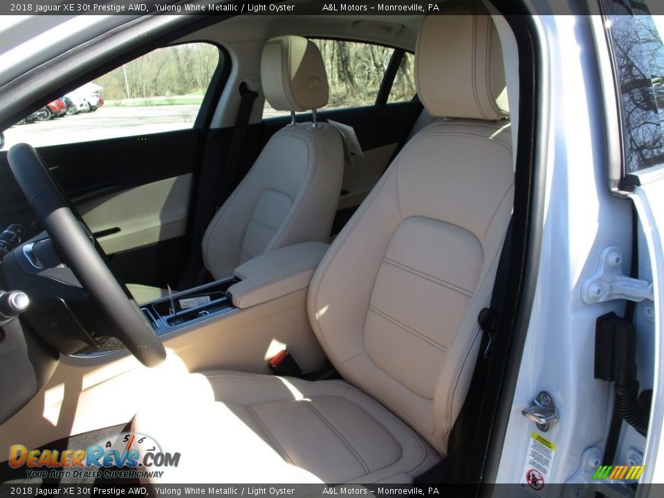2018 Jaguar XE 30t Prestige AWD Yulong White Metallic / Light Oyster Photo #13
