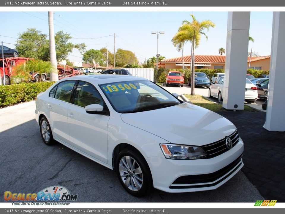 2015 Volkswagen Jetta SE Sedan Pure White / Cornsilk Beige Photo #1