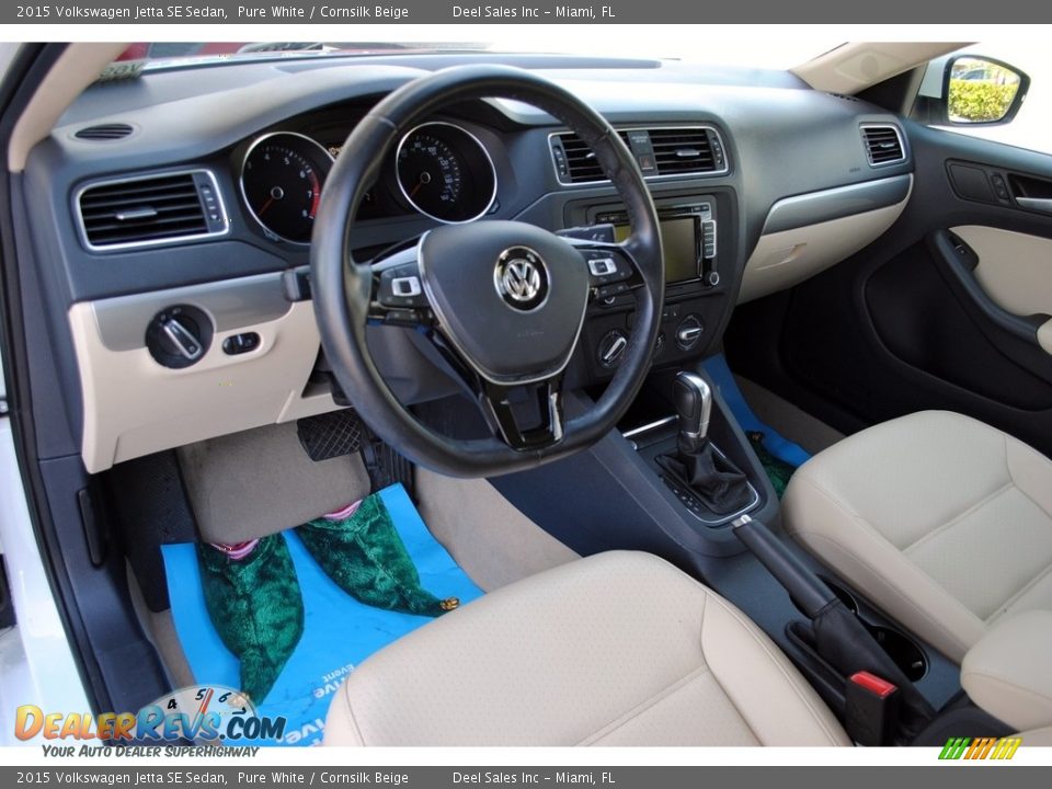 2015 Volkswagen Jetta SE Sedan Pure White / Cornsilk Beige Photo #16