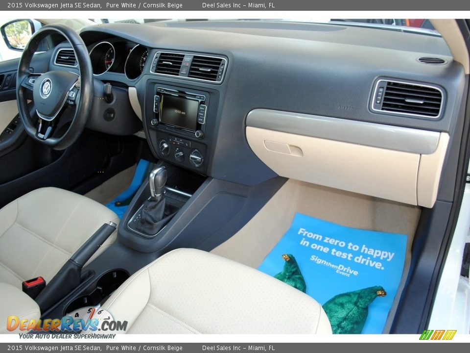 2015 Volkswagen Jetta SE Sedan Pure White / Cornsilk Beige Photo #19