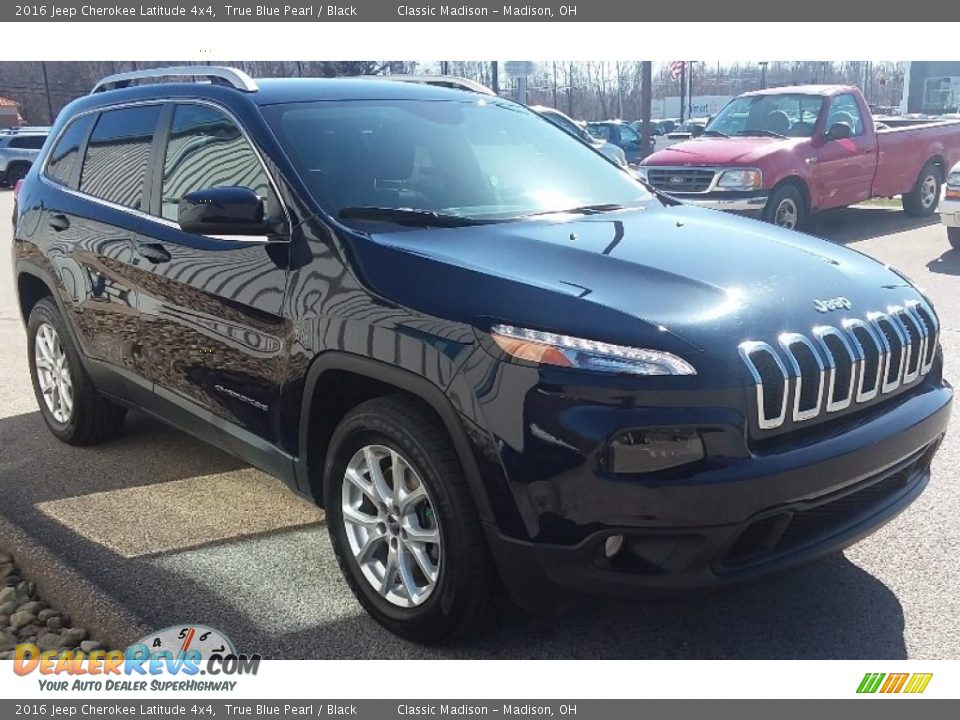 2016 Jeep Cherokee Latitude 4x4 True Blue Pearl / Black Photo #2
