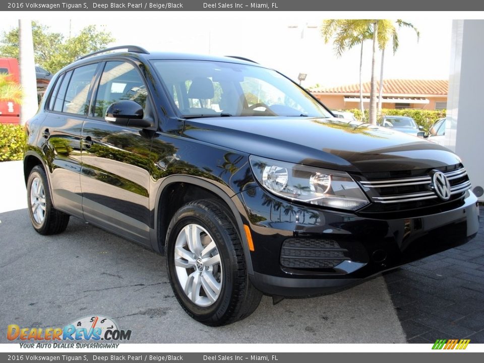 2016 Volkswagen Tiguan S Deep Black Pearl / Beige/Black Photo #2